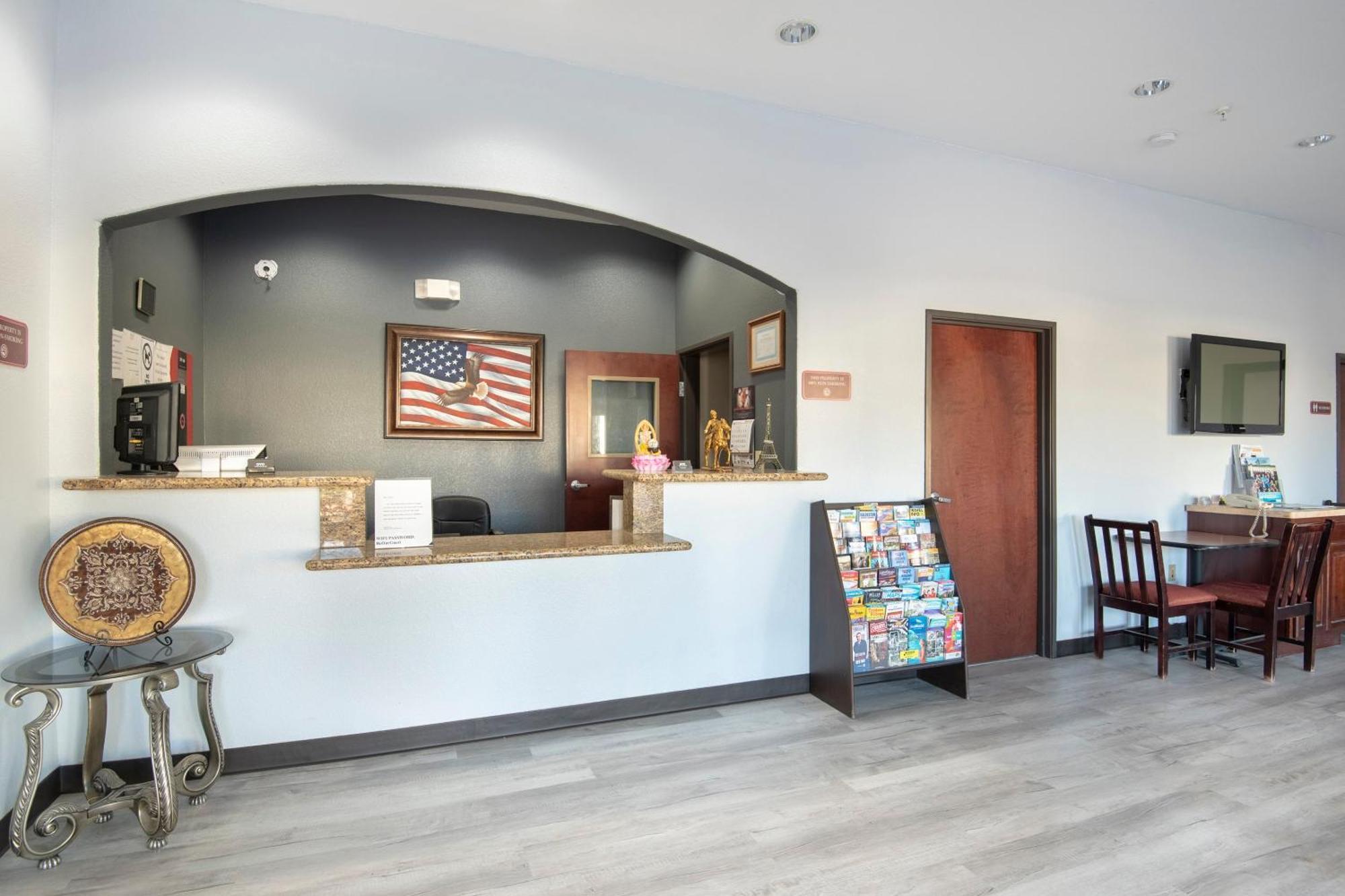 Oyo Townhouse Clute Lake Jackson ภายนอก รูปภาพ